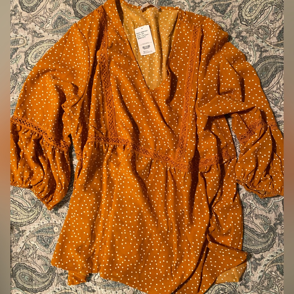 Mustard 3/4 length puff sleeve blouse